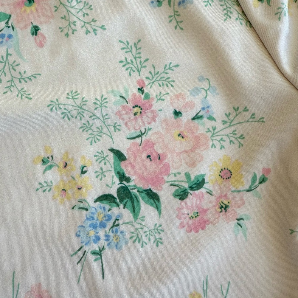 Floral Rash Guard Set - Picture 4 of 6